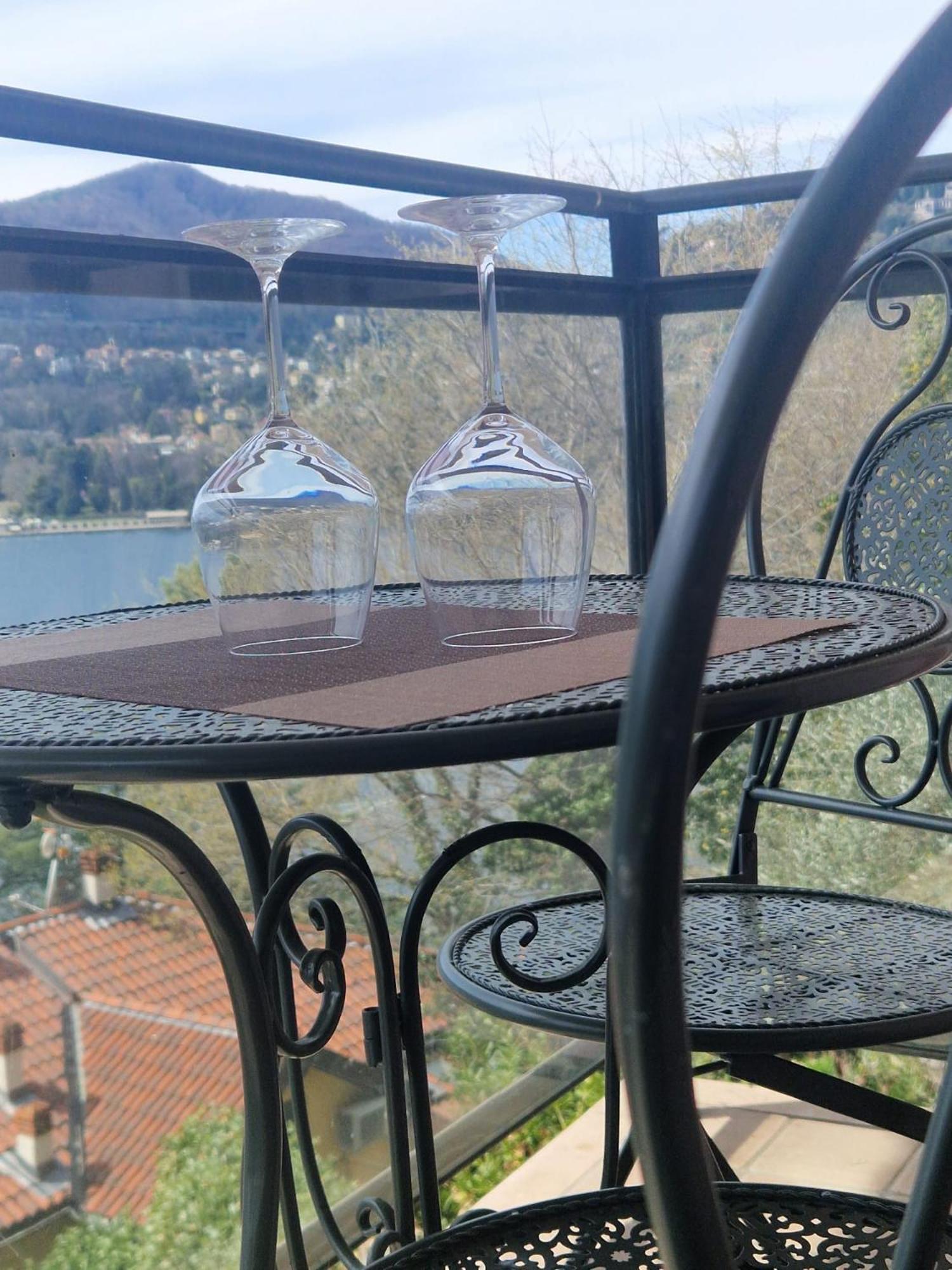 Bellavista Flat - The House Of Travelers Apartamento Como Exterior foto